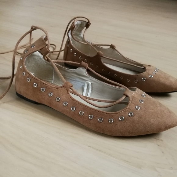 💙[3/$25] REVAMPED Pointed Toe Lace Up Flats - Picture 2 of 7